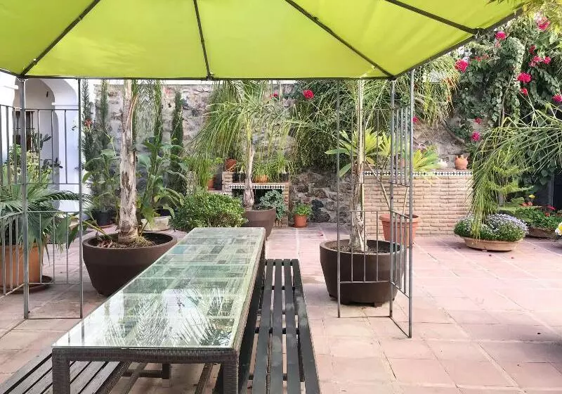 Apartamentos Turísticos La Mundial