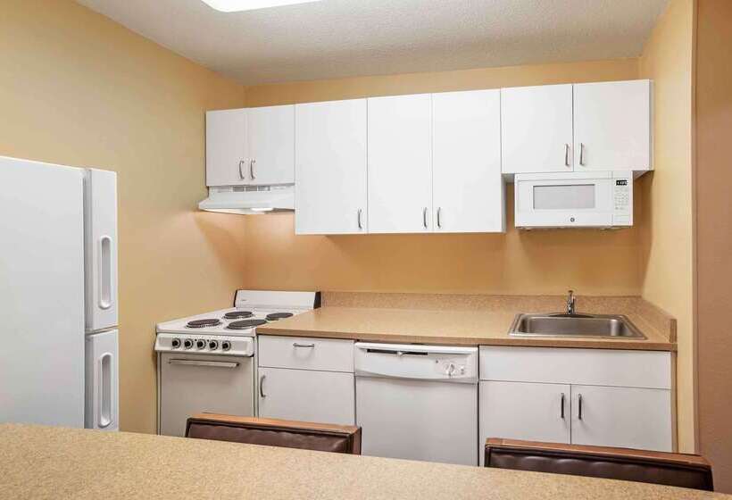 Extended Stay America Suites  Tallahassee  Killearn