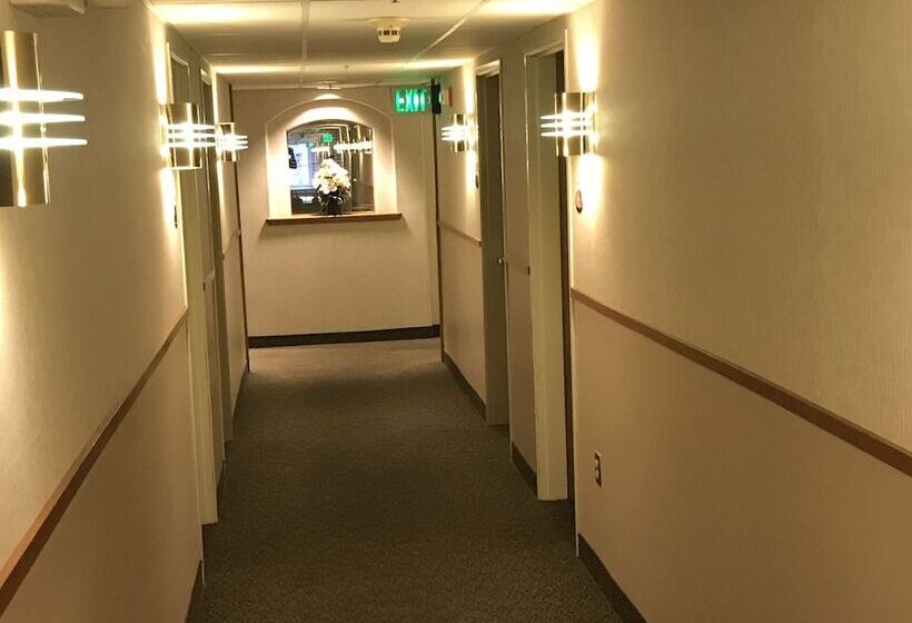 فندق Americas Best Value Inn Cedar City