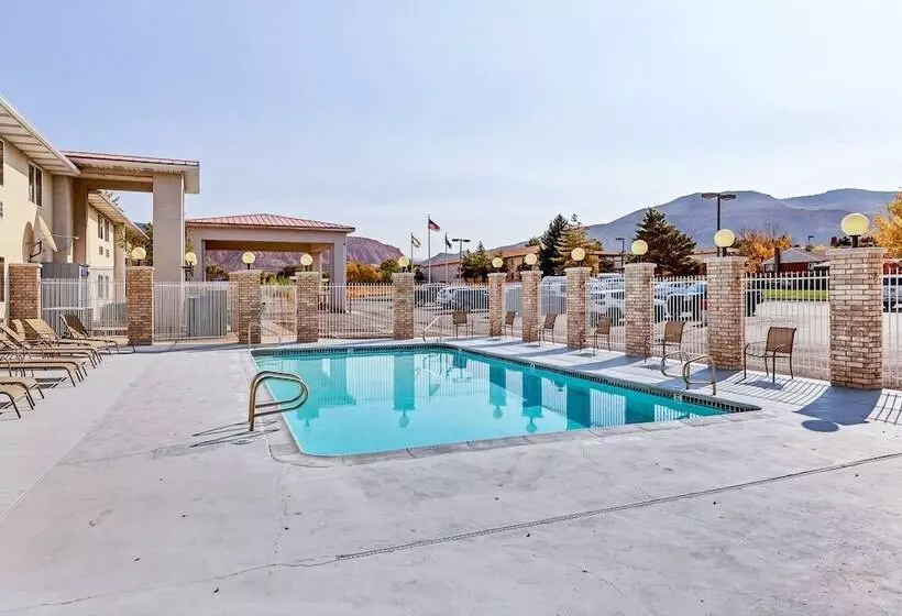 Отель Americas Best Value Inn Cedar City