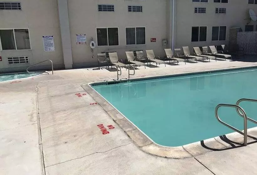 Отель Americas Best Value Inn Cedar City