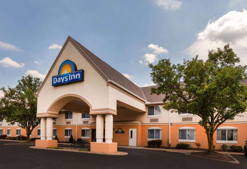 בית מלון כפרי Days Inn By Wyndham Milan Sandusky South