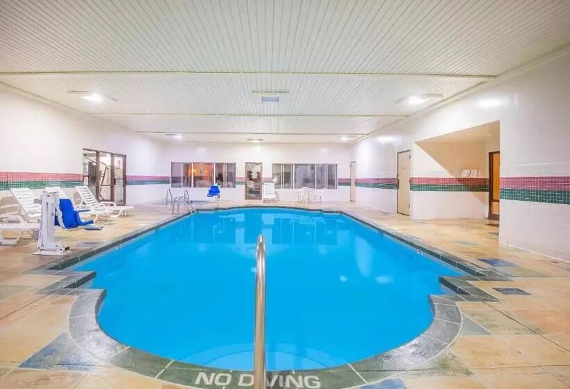 호텔 Days Inn By Wyndham Milan Sandusky South