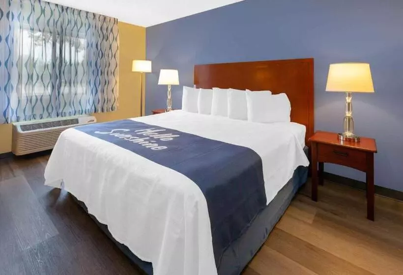 호텔 Days Inn By Wyndham Milan Sandusky South