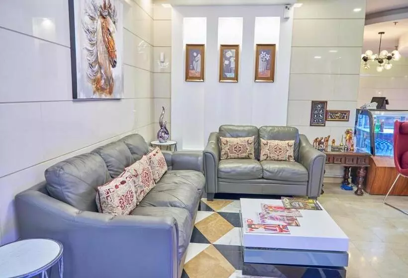 Отель Grand Square