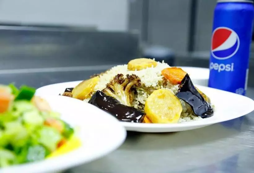 Отель Grand Square