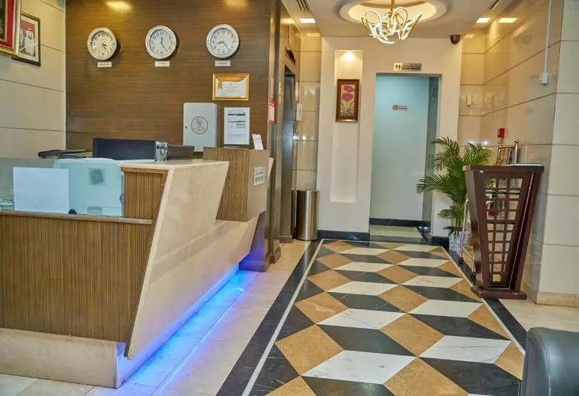 Отель Grand Square