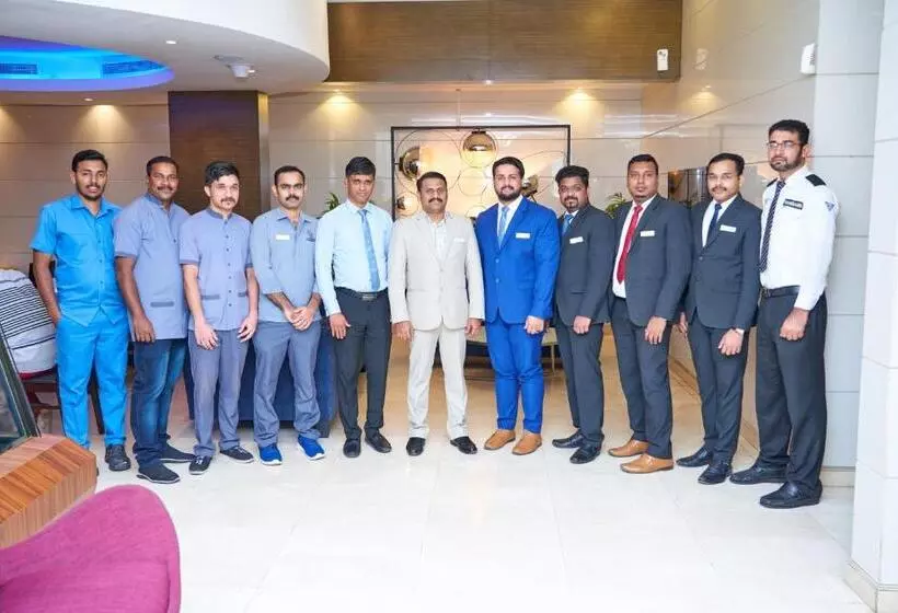 Отель Grand Square