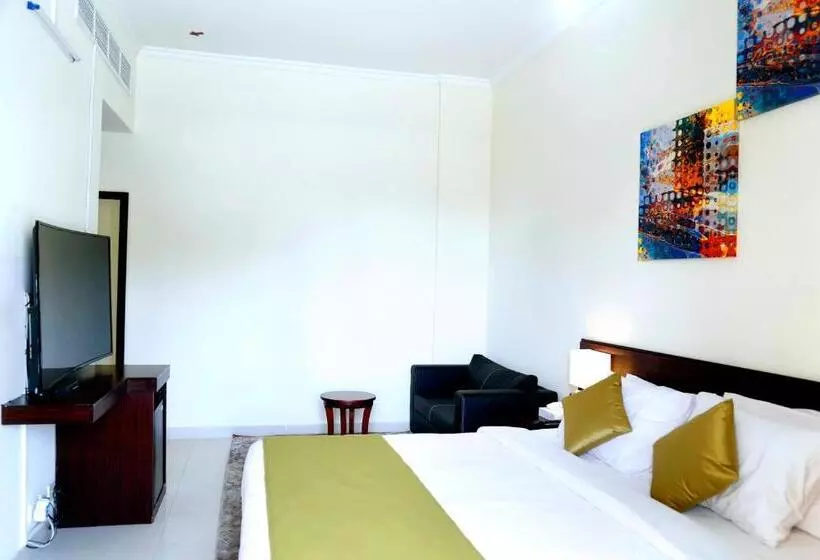 Отель Grand Square