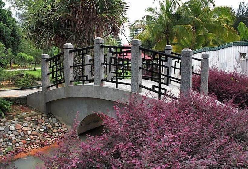 Отель Sungai Besi