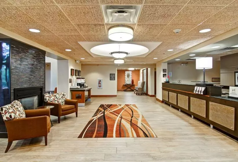 호텔 Hampton Inn & Suites Leesburg