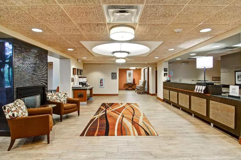 호텔 Hampton Inn & Suites Leesburg