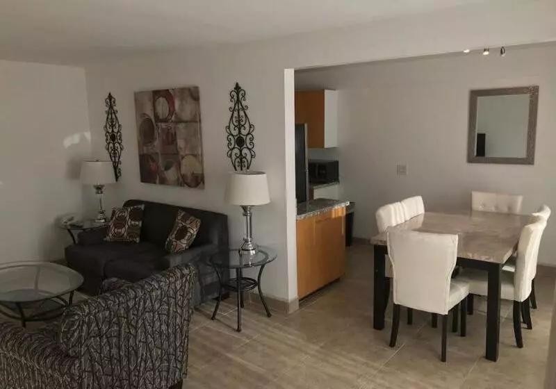 ホテル Highland Gardens