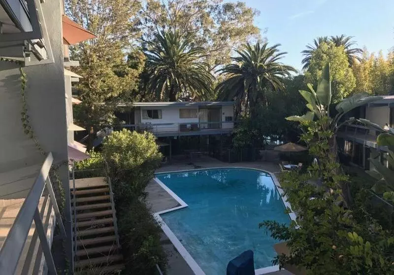 ホテル Highland Gardens