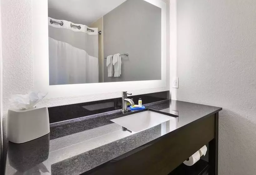 Hotelli Holiday Inn Express Chillicothe East, An Ihg