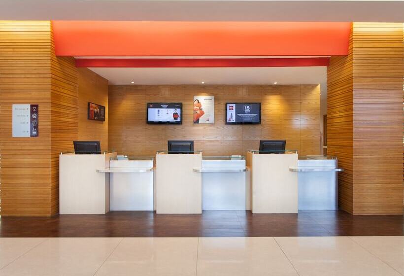 Отель Ibis Balikpapan