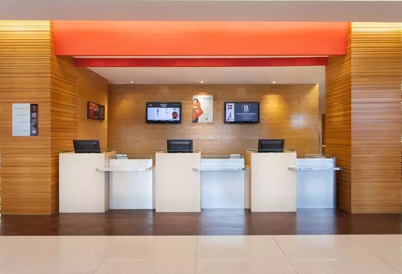 ホテル Ibis Balikpapan