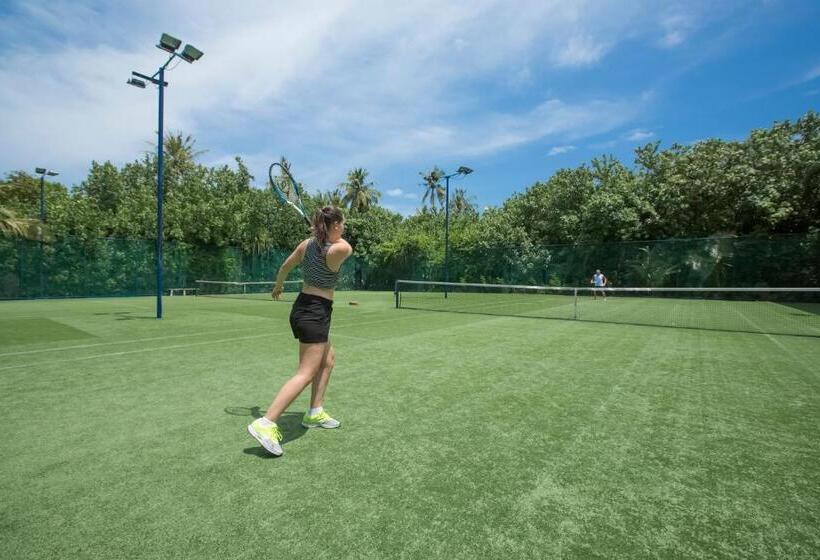 هتل Reethi Beach Resort