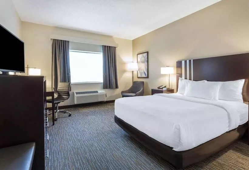 ホテル Wingate By Wyndham Gurnee