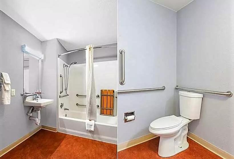 OYO Hotel Irving DFW Airport South