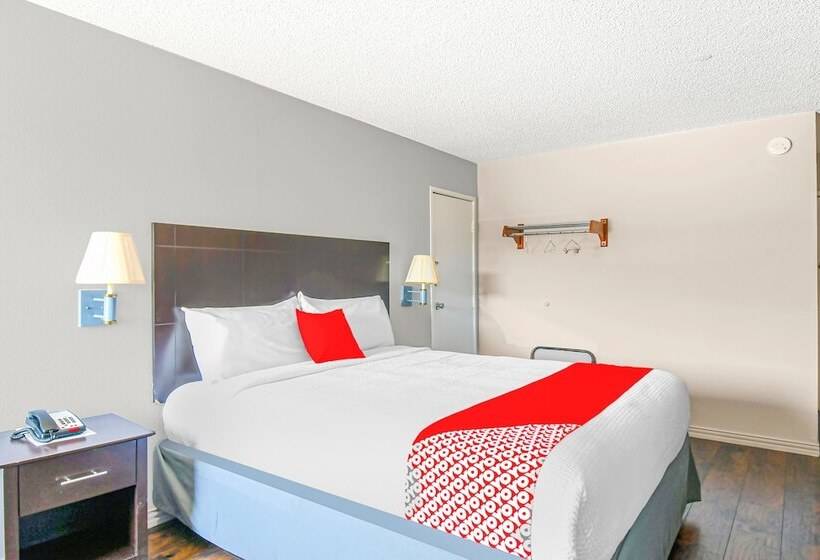 OYO Hotel Irving DFW Airport South