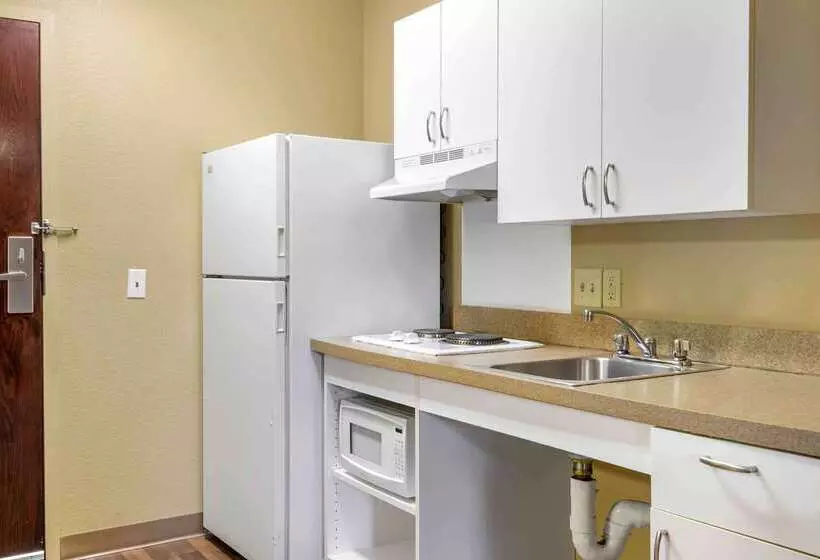 Extended Stay America Suites Providence Warwick