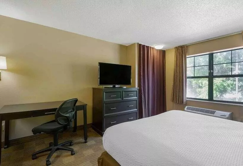 Extended Stay America Suites  Tampa  Airport  Spruce Street