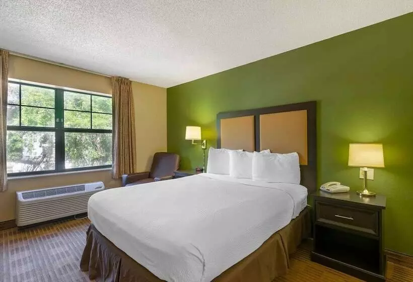 Extended Stay America Suites  Tampa  Airport  Spruce Street