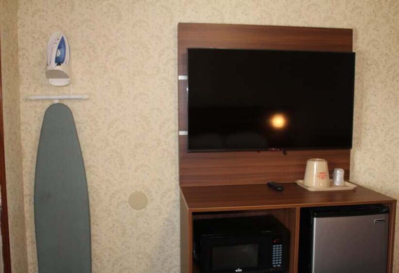 فندق American Inn