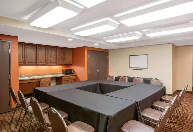 酒店 Americinn By Wyndham Ottumwa