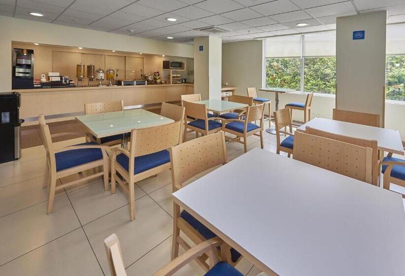 호텔 City Express By Marriott Puebla Finsa