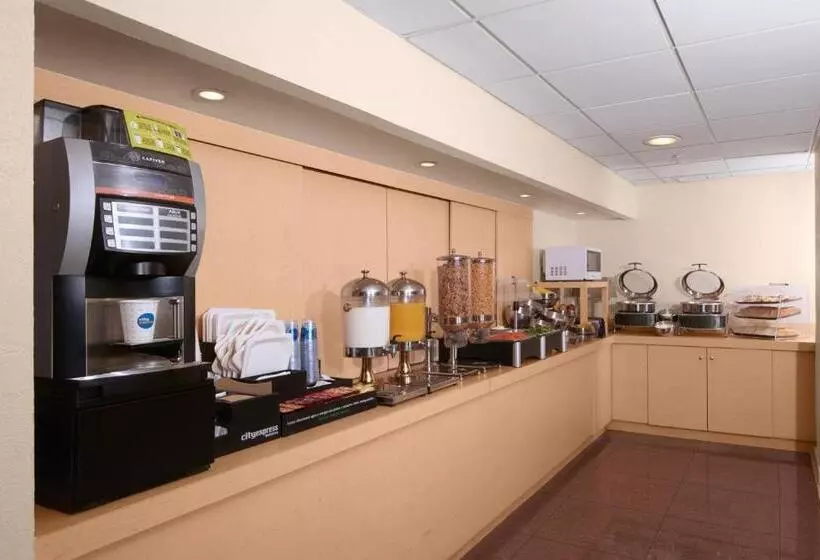 酒店 City Express By Marriott Puebla Finsa