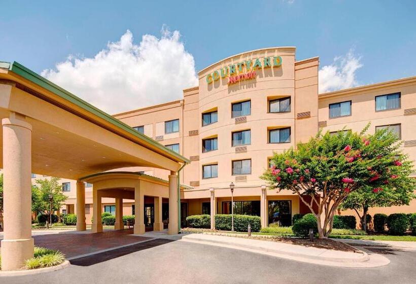 Отель Courtyard By Marriott Roanoke Airport