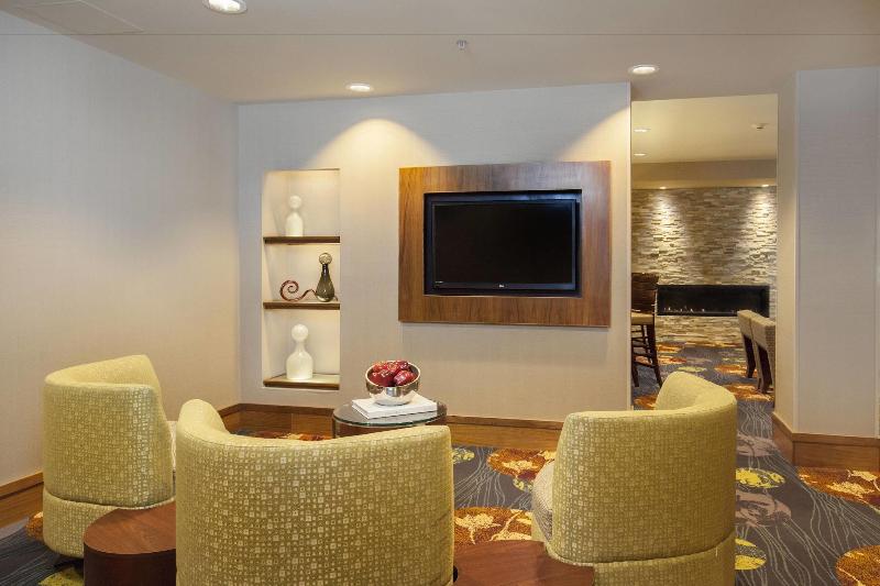 בית מלון כפרי Courtyard By Marriott Ithaca Airport/university