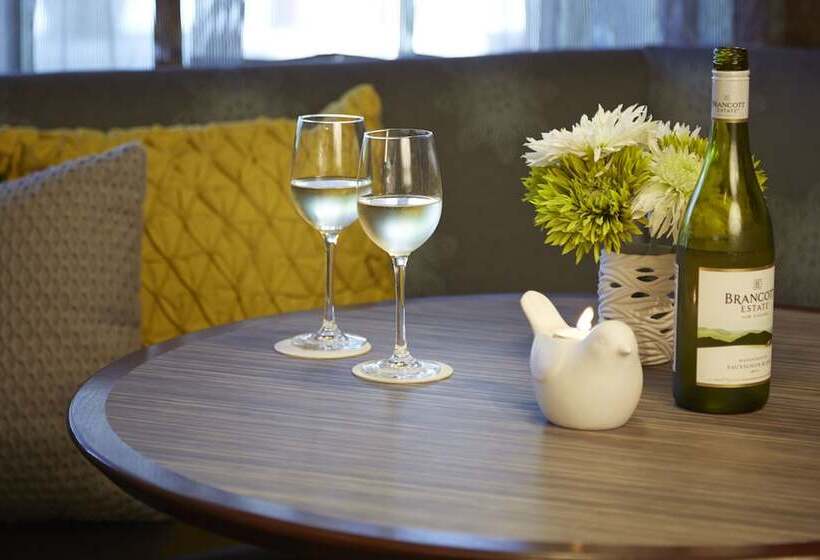 בית מלון כפרי Courtyard By Marriott Ithaca Airport/university