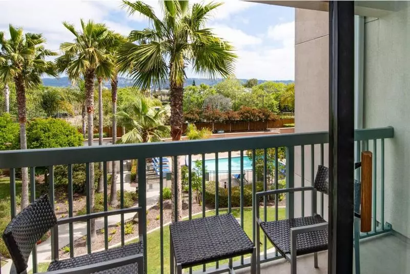 ホテル Courtyard By Marriott Oakland Airport