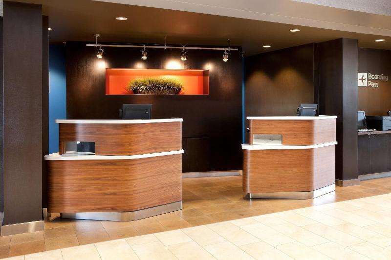 בית מלון כפרי Courtyard By Marriott Oakland Airport