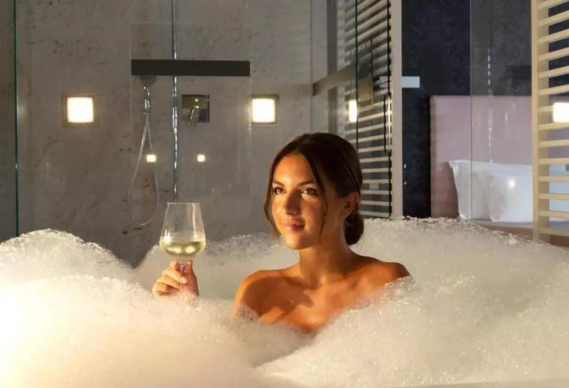 בית מלון כפרי D120