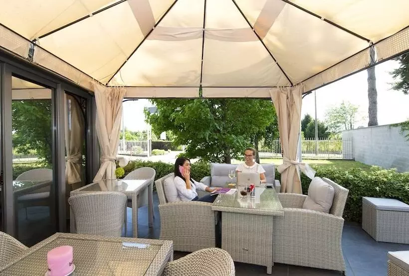 בית מלון כפרי D120