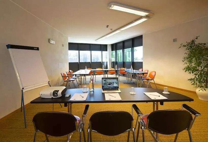 בית מלון כפרי D120