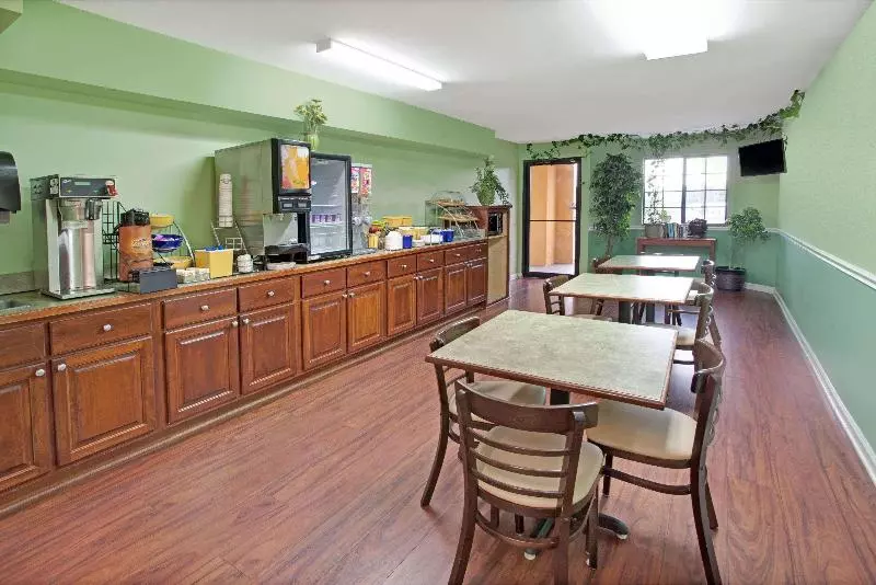 Otel Days Inn By Wyndham Marietta White Water