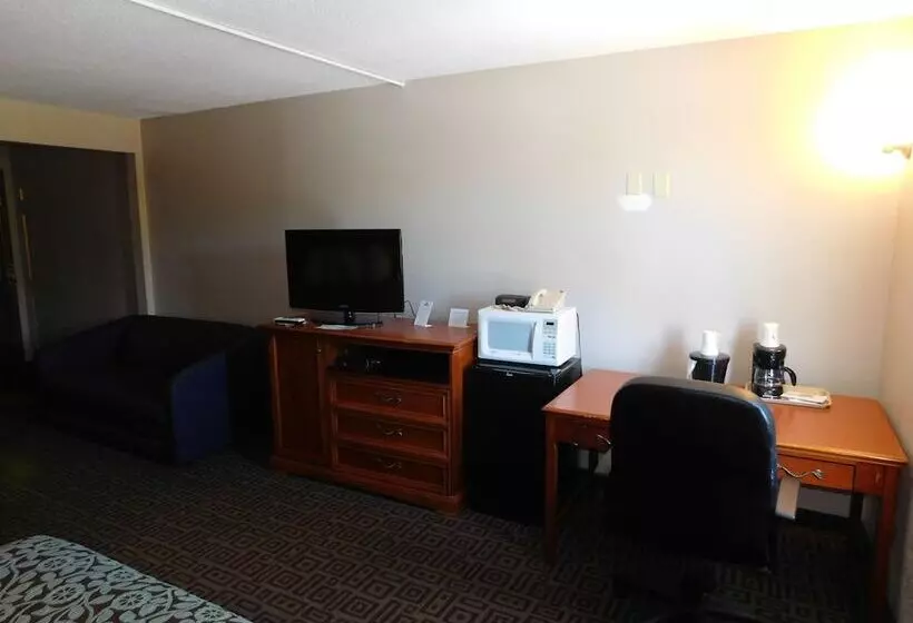 酒店 Days Inn By Wyndham West Branch Iowa City Area