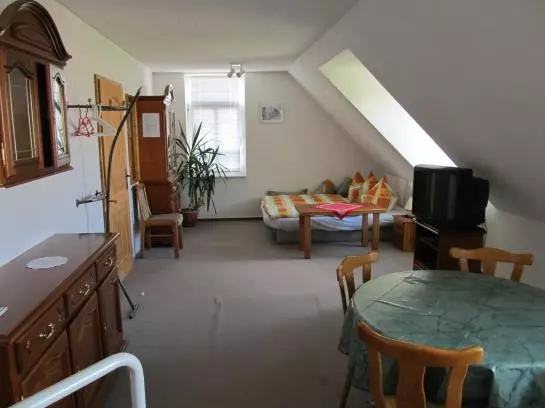 酒店 Deutsches Haus