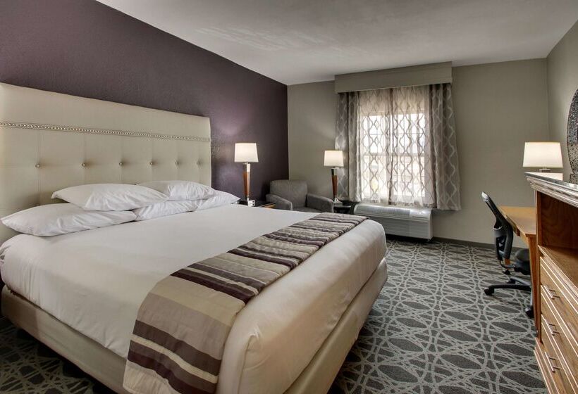 هتل Drury Inn & Suites Albuquerque North