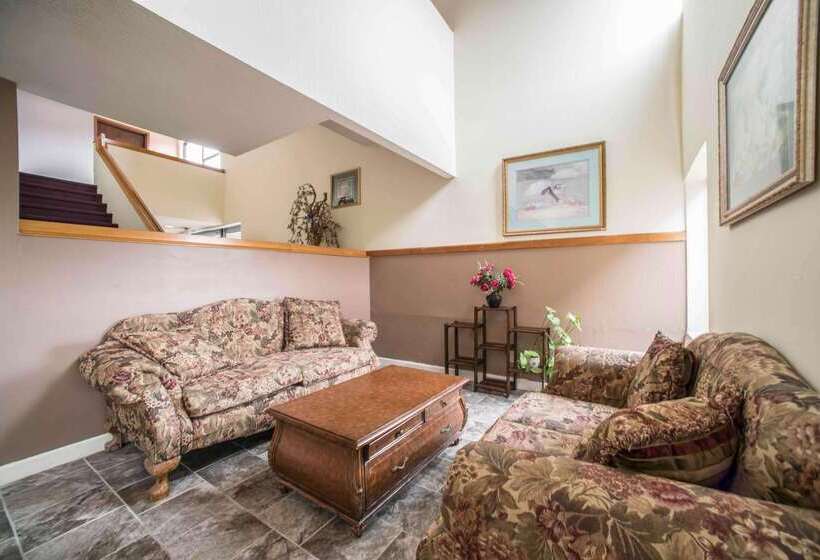 هتل Econo Lodge Marion