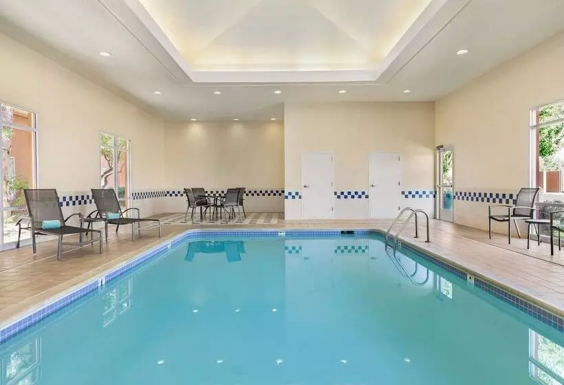 فندق Fairfield Inn & Suites By Marriott Reno Sparks