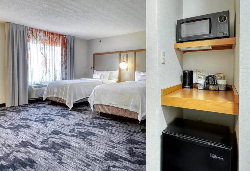 ホテル Fairfield Inn & Suites Woodbridge