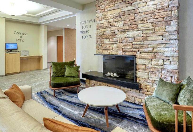 ホテル Fairfield Inn & Suites Woodbridge