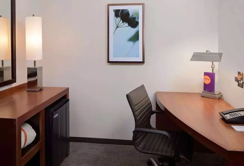 Отель Hyatt Place Pittsburgh North Shore