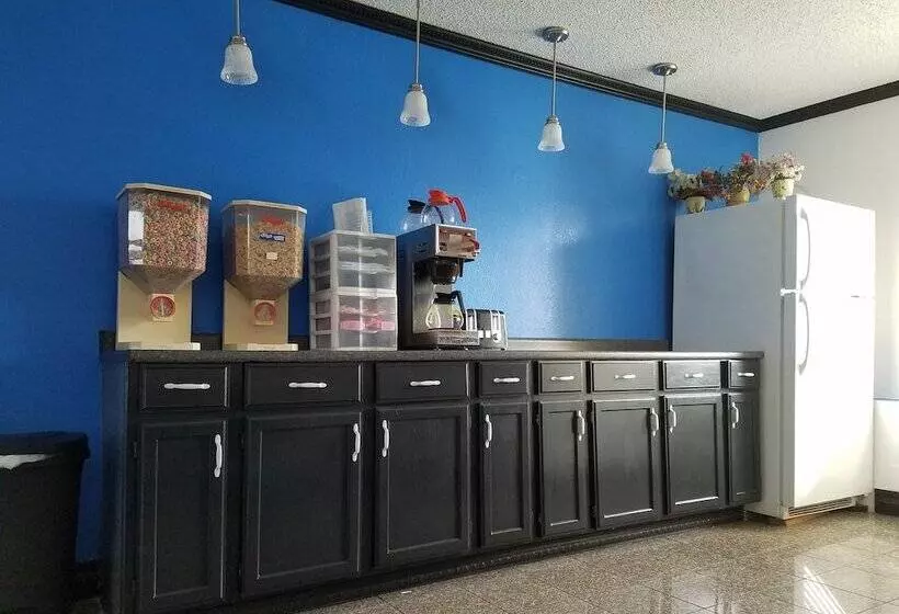 酒店 Indysouth Western Inn